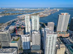 227 NE 2nd St 2503, Miami FL 33132