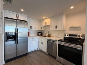 13499 Biscayne Blvd 902, North Miami FL 33181