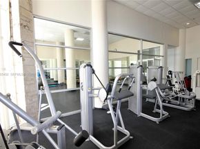 5161 Collins Ave 518, Miami Beach FL 33140