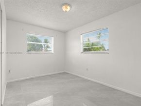 7491 Hope St, Hollywood FL 33024
