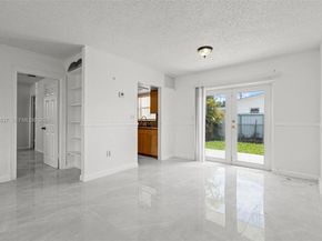 7491 Hope St, Hollywood FL 33024