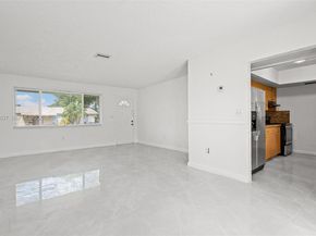 7491 Hope St, Hollywood FL 33024
