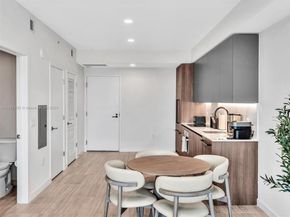 580 72nd St 806, Miami Beach FL 33141