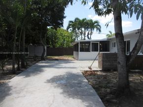 9900 SW 164th Ter, Miami FL 33157