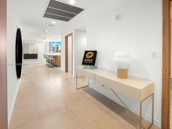 1135 103 606, Bay Harbor Islands FL 33154