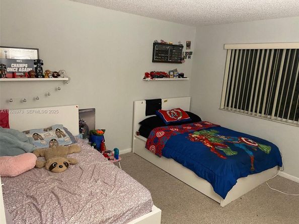 419 Lakeview Dr 201, Weston FL 33326