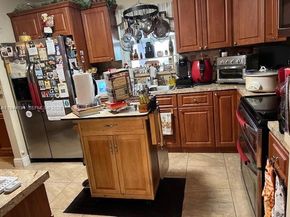 9832 SW 27th Ter, Miami FL 33165