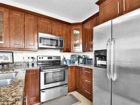 8713 NW 6th Ct, Coral Springs FL 33071