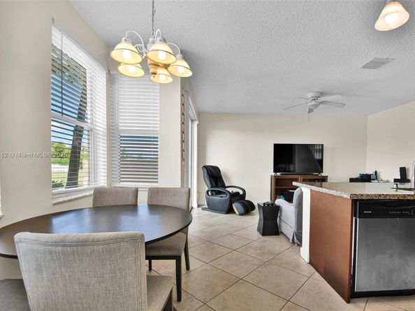 8713 NW 6th Ct, Coral Springs FL 33071