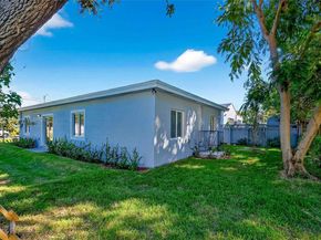 1346 NW 44th St, Miami FL 33142