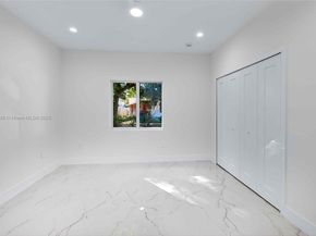 1346 NW 44th St, Miami FL 33142