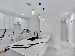 1346 NW 44th St, Miami FL 33142