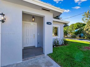 1346 NW 44th St, Miami FL 33142