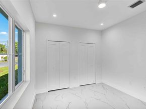 1346 NW 44th St, Miami FL 33142