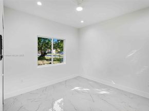 1346 NW 44th St, Miami FL 33142