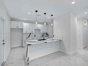 1346 NW 44th St, Miami FL 33142