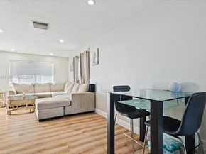 5402 NW 25th Ter, Tamarac FL 33309