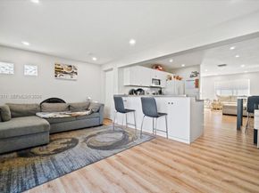 5402 NW 25th Ter, Tamarac FL 33309