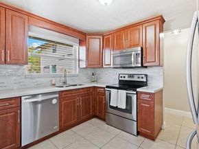 4119 Coral Springs Dr C6, Coral Springs FL 33065