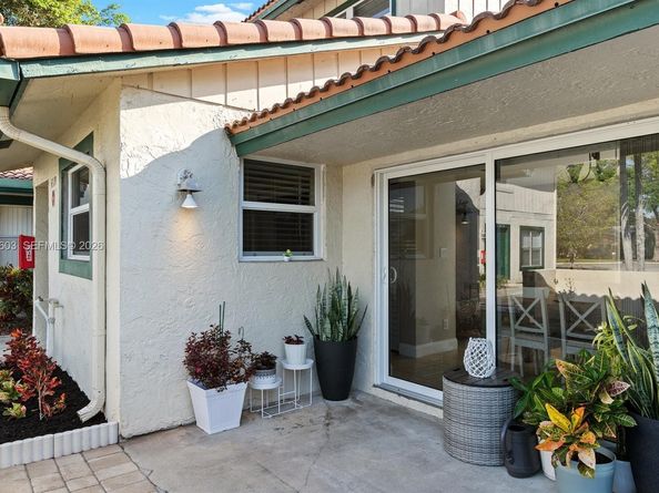 4119 Coral Springs Dr C6, Coral Springs FL 33065