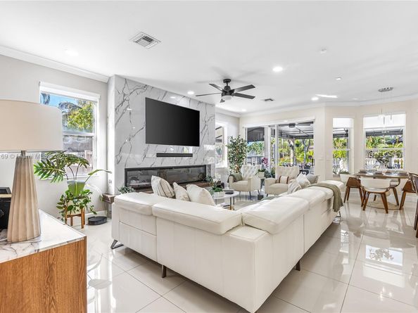 16895 SW 49 ct, Miramar FL 33027