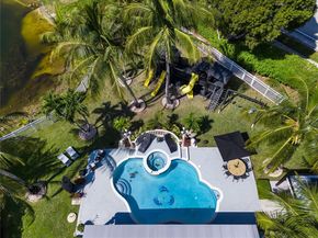 16895 SW 49 ct, Miramar FL 33027