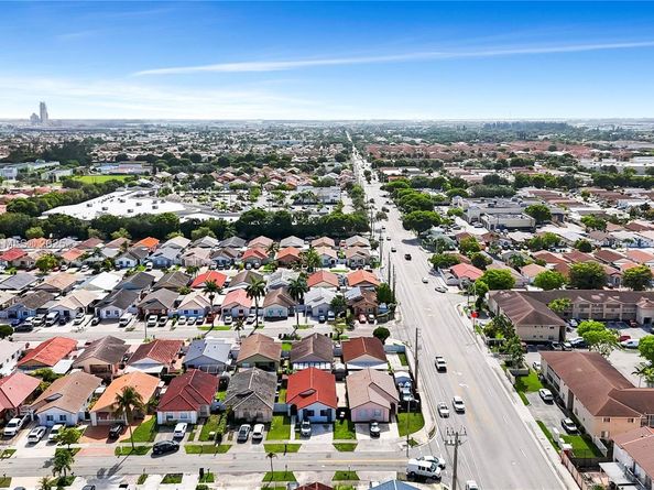 7578 W 30th Ln, Hialeah FL 33018