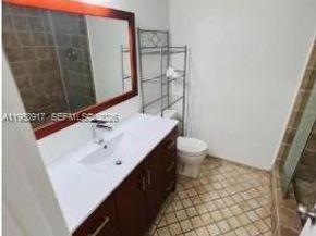 Undisclosed Address #A11953917, North Miami Beach FL 33160