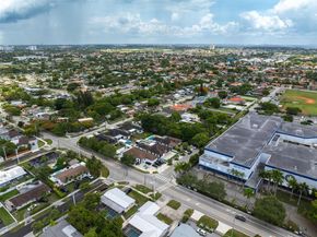 1550 SW 89th Ct, Miami FL 33174
