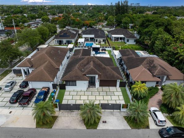 1550 SW 89th Ct, Miami FL 33174