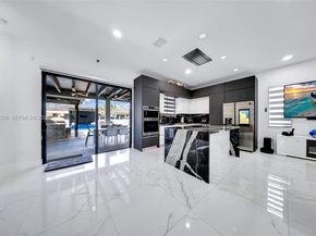 1550 SW 89th Ct, Miami FL 33174