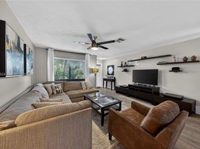 371 SE 3rd St, Pompano Beach FL 33060