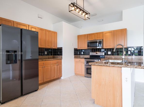 1921 SE 16 Ave, Homestead FL 33035