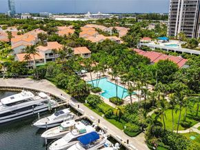 3600 Yacht Club Dr 703, Aventura FL 33180