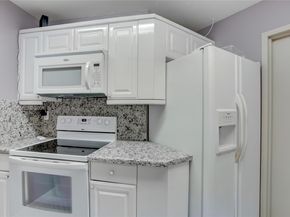 3600 Yacht Club Dr 703, Aventura FL 33180