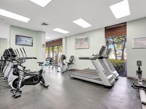 3600 Yacht Club Dr 703, Aventura FL 33180