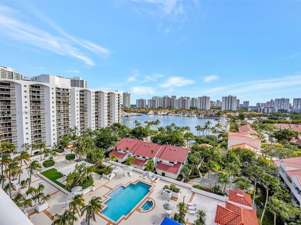 3600 Yacht Club Dr 703, Aventura FL 33180