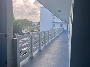 4090 NW 42nd Ave 204, Lauderdale Lakes FL 33319