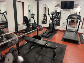 4090 NW 42nd Ave 204, Lauderdale Lakes FL 33319