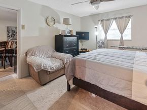 4090 NW 42nd Ave 204, Lauderdale Lakes FL 33319