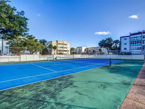 4090 NW 42nd Ave 204, Lauderdale Lakes FL 33319