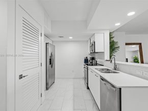 1850 Monroe St 310, Hollywood FL 33020