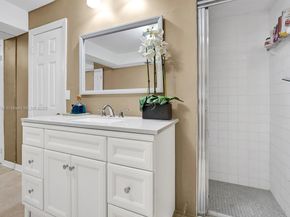 1500 Ocean DR 9J, Hollywood FL 33019