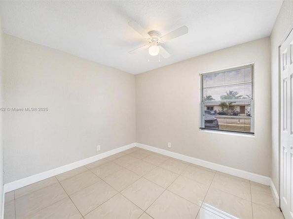702 SW 79th Ave, North Lauderdale FL 33068