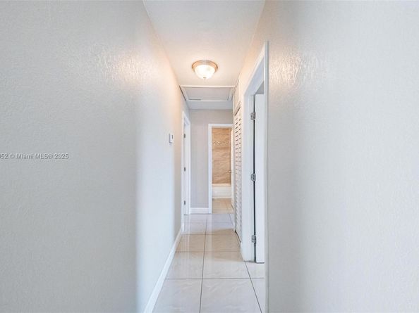 702 SW 79th Ave, North Lauderdale FL 33068