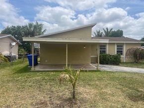 702 SW 79th Ave, North Lauderdale FL 33068