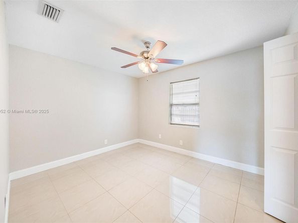 702 SW 79th Ave, North Lauderdale FL 33068