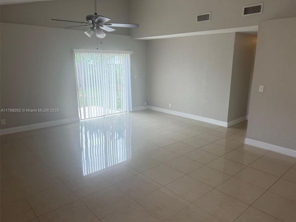 702 SW 79th Ave, North Lauderdale FL 33068