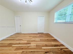 4241 Thomas St, Hollywood FL 33021