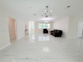 4241 Thomas St, Hollywood FL 33021
